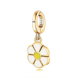 "Daisy Flower" Charm - SophiaJewels